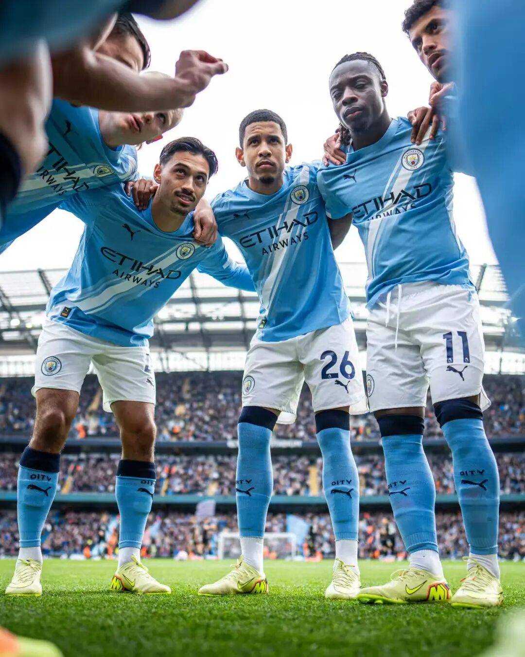 德转本赛季全球主场场均上座TOP25：多特拜仁前二，英博第19