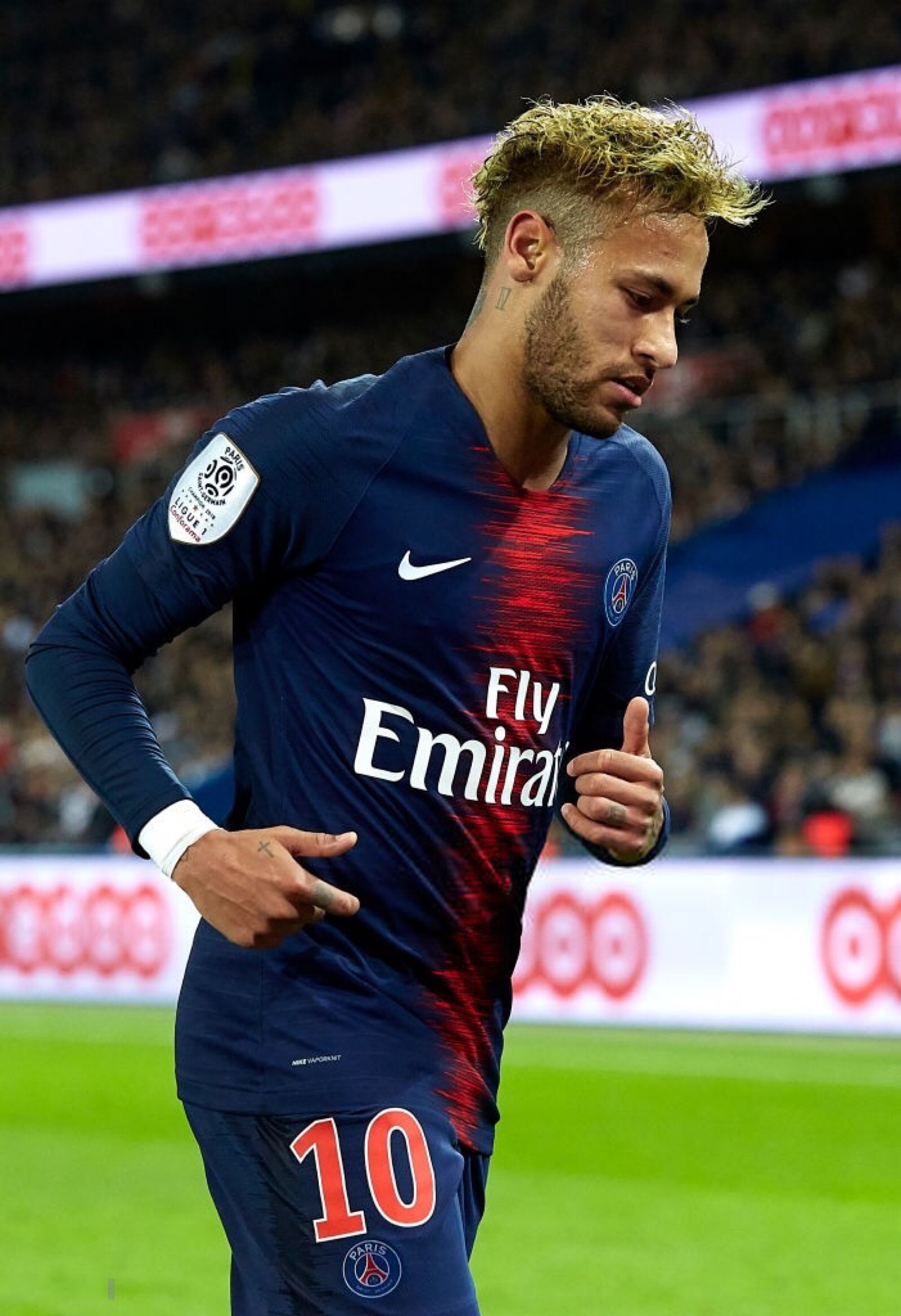 世界杯夺冠赔率：巴法西3强并列第1 国足1赔501（世界杯冠军赔率出炉：巴西、法国、西班牙三强并列第一，国足1赔501）