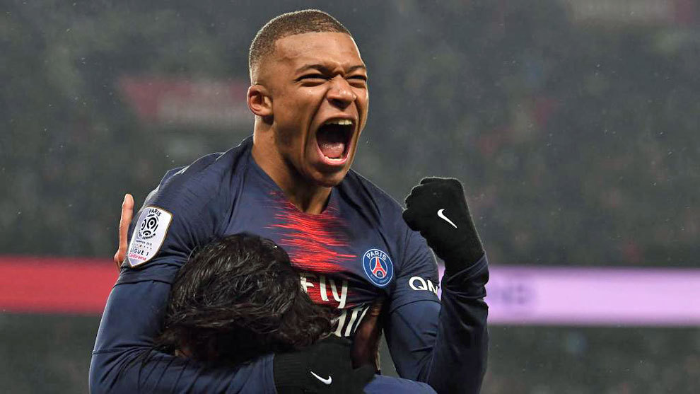 皇家马德里大胜毕尔巴鄂，西甲争冠形势再起波澜（皇马痛击毕尔巴鄂，西甲夺冠格局再生变数）