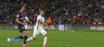 欧罗巴夺冠赔率：曼联领跑缩水 热刺降至1赔2（欧联杯夺冠赔率更新：曼联仍居首且赔率走低，热刺下调至1赔2）